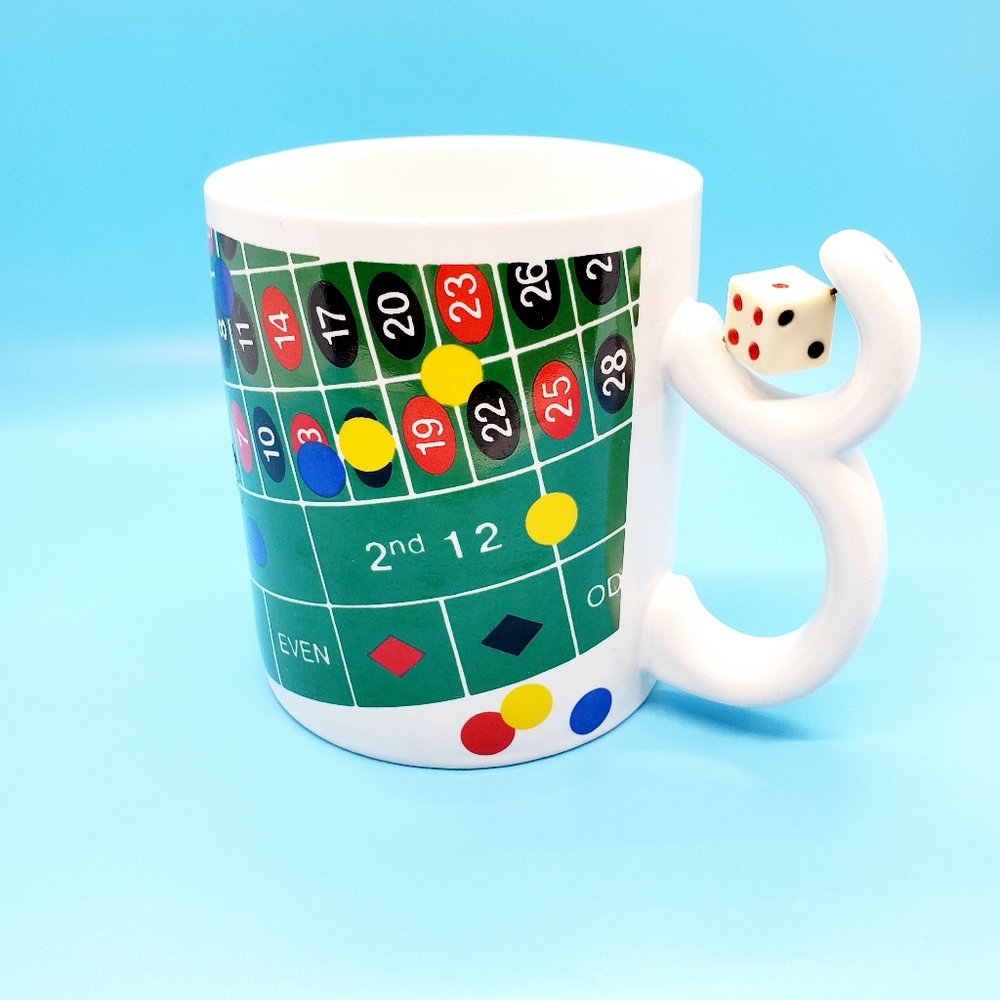 Roulette themed cup mug with a die handle coffee tea gambling  Vegas souvenir